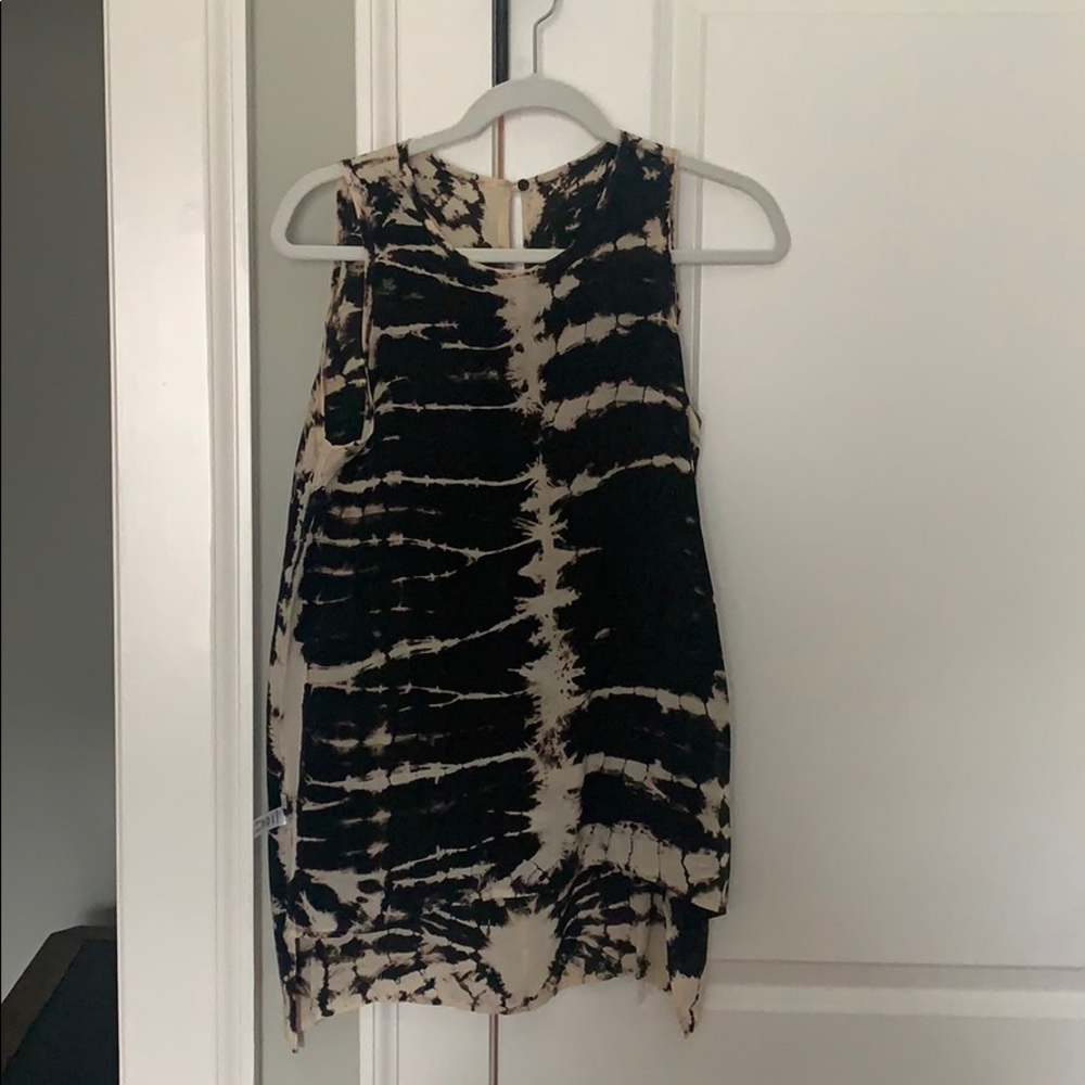 NU CONSTRUCTION TOP.